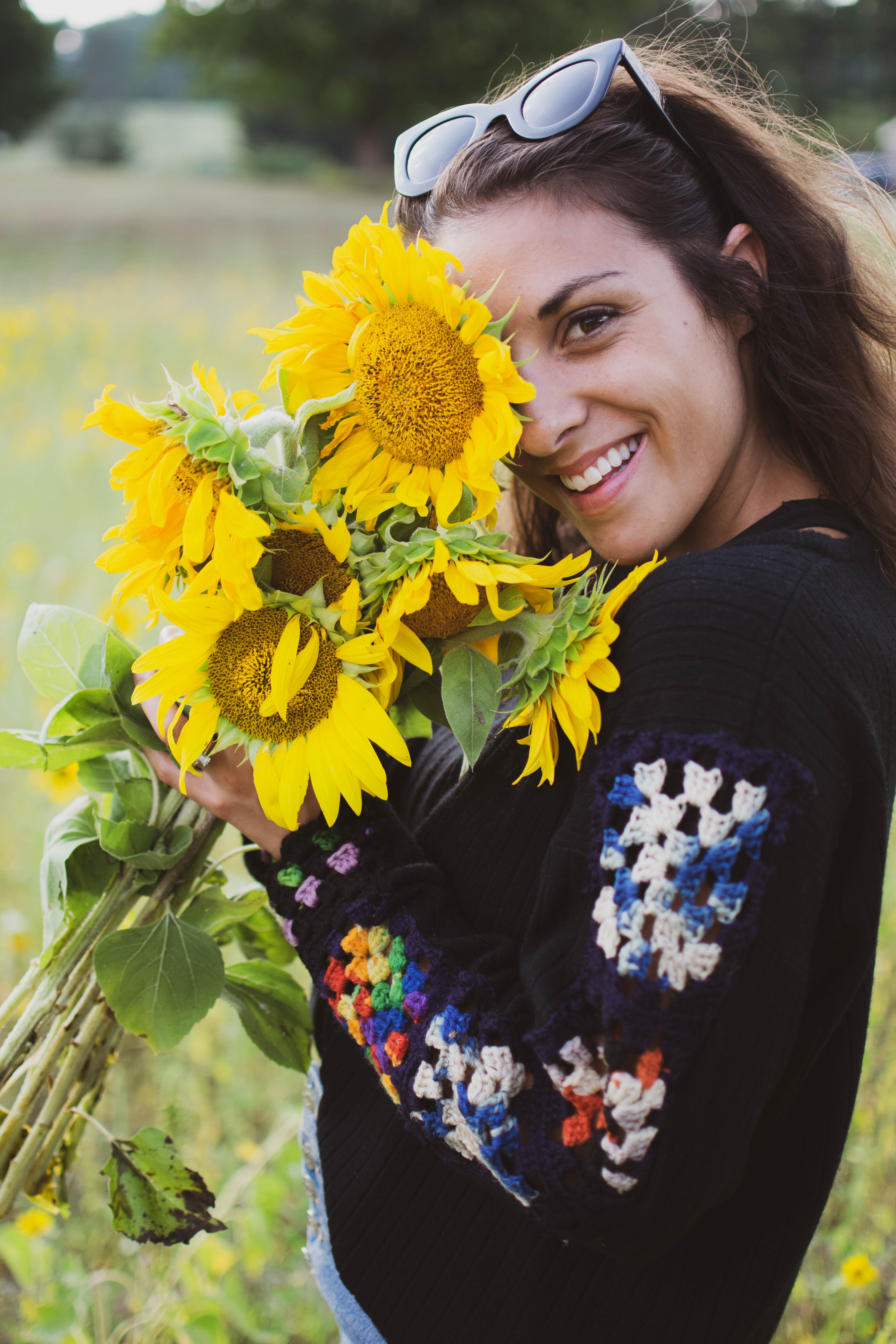 Granny Square Sweater Tutorial – Using a Thrifted Blanket